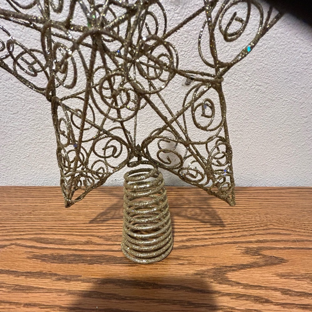 Trim a Home 3D Metal Star Topper - Picture 10 of 10